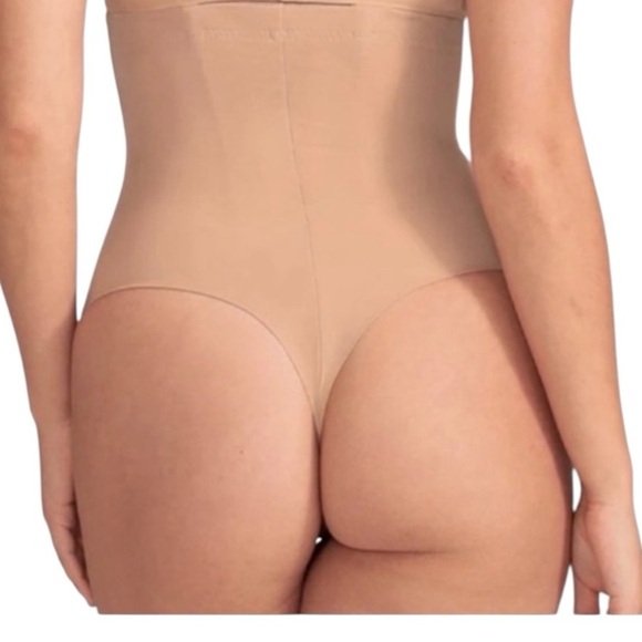 NEW! Honeylove SuperPower Thong Shapewear - Picture 2 of 7